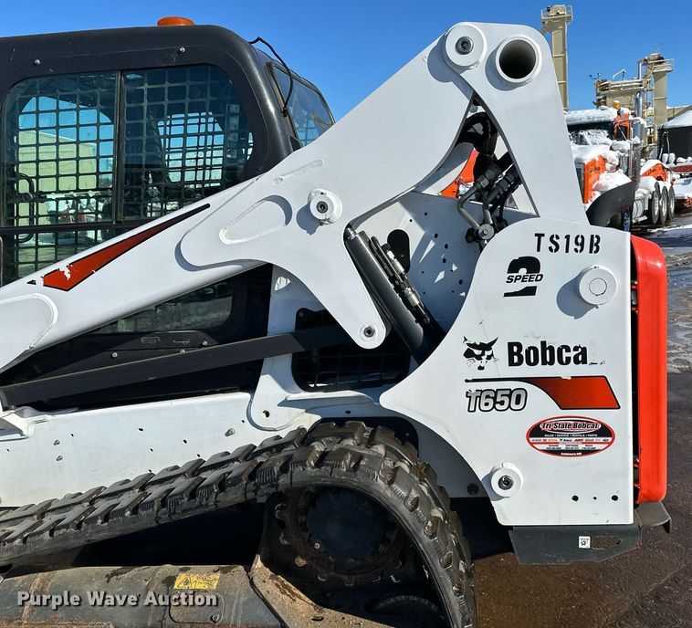 image for item DL7882 2019 Bobcat T650 tracked skid steer loader