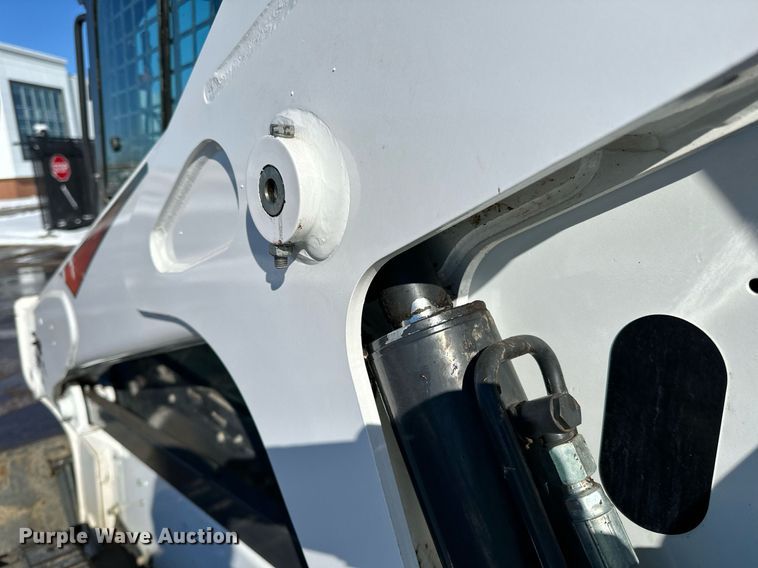 image for item DL7882 2019 Bobcat T650 tracked skid steer loader