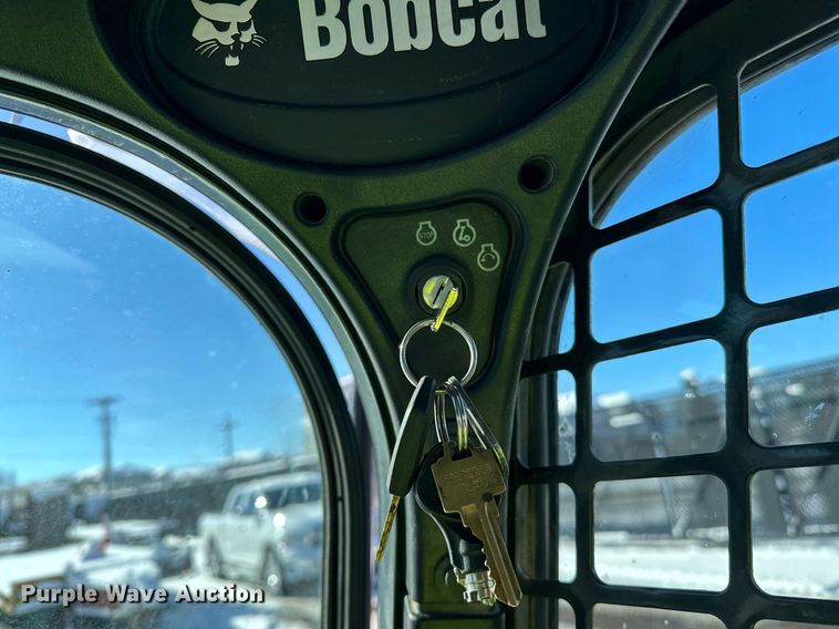 image for item DL7882 2019 Bobcat T650 tracked skid steer loader