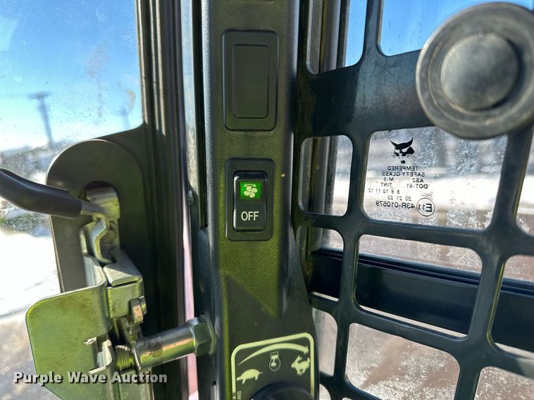 image for item DL7882 2019 Bobcat T650 tracked skid steer loader