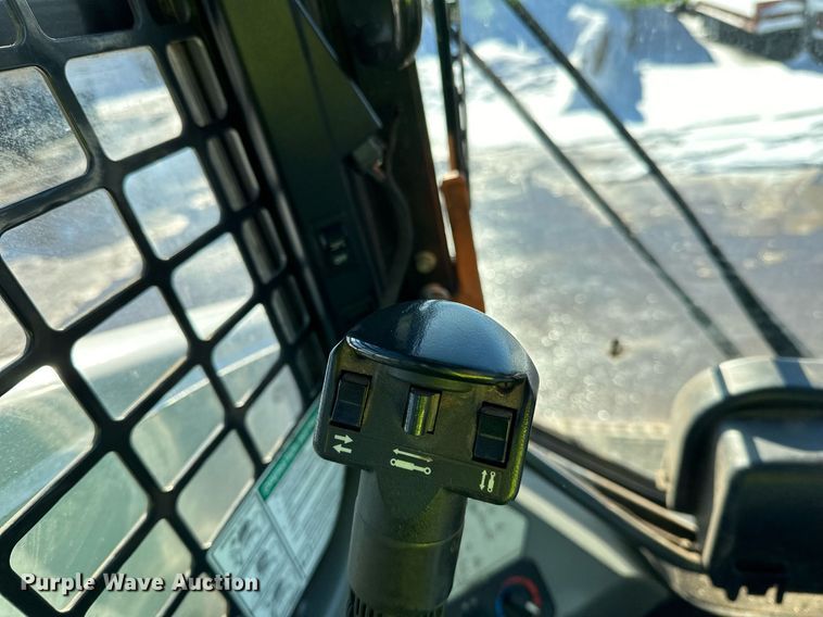 image for item DL7882 2019 Bobcat T650 tracked skid steer loader