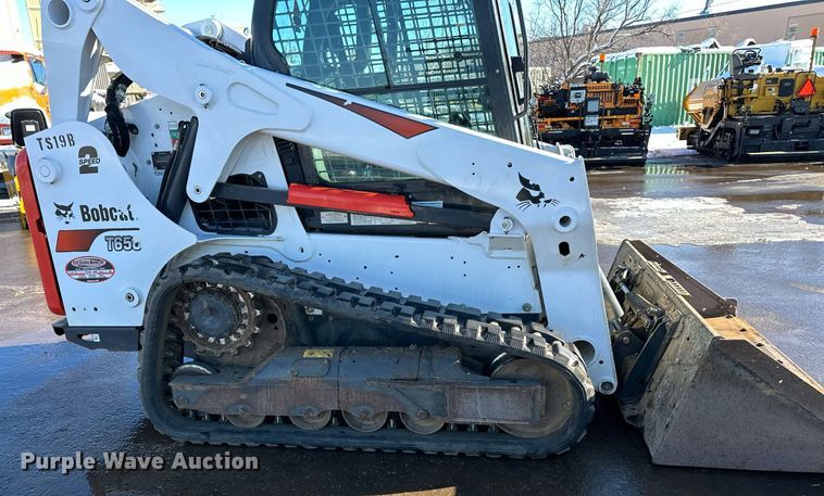 image for item DL7882 2019 Bobcat T650 tracked skid steer loader