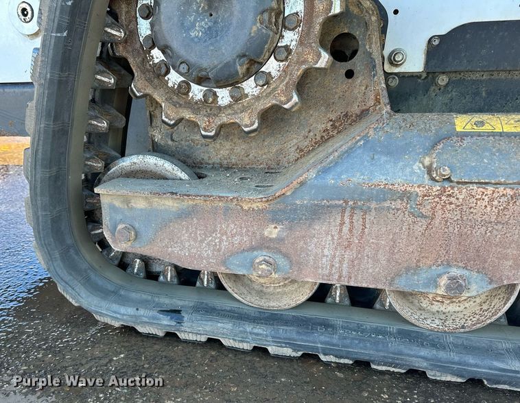 image for item DL7882 2019 Bobcat T650 tracked skid steer loader