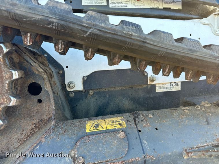 image for item DL7882 2019 Bobcat T650 tracked skid steer loader