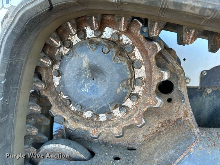 image for item DL7882 2019 Bobcat T650 tracked skid steer loader