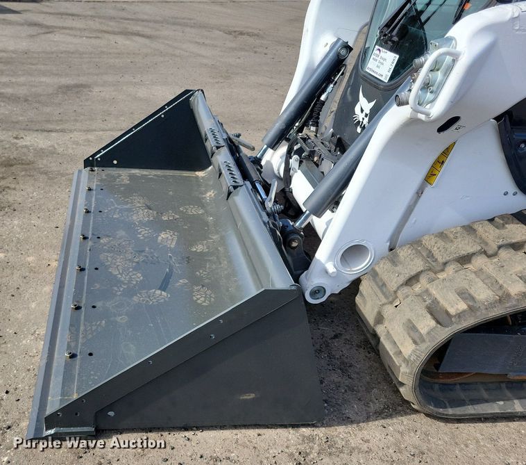 image for item DL7883 2021 Bobcat T76 skid steer loader