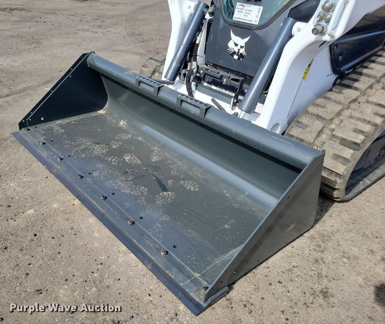 image for item DL7883 2021 Bobcat T76 skid steer loader