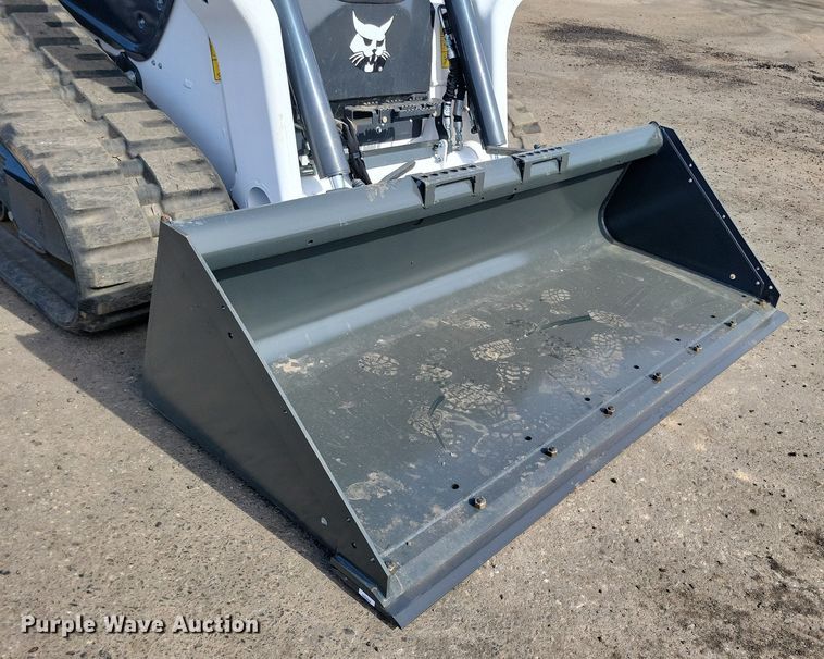 image for item DL7883 2021 Bobcat T76 skid steer loader