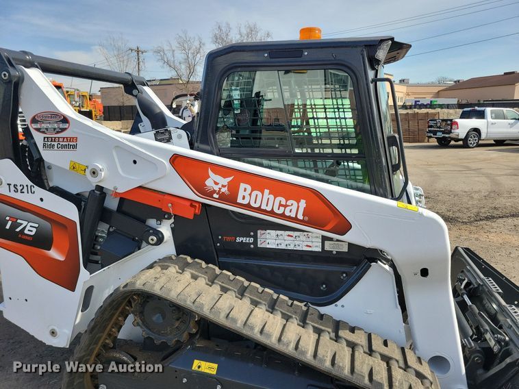 image for item DL7883 2021 Bobcat T76 skid steer loader