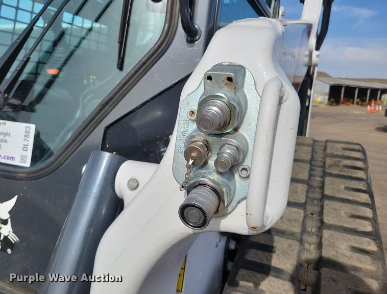 image for item DL7883 2021 Bobcat T76 skid steer loader