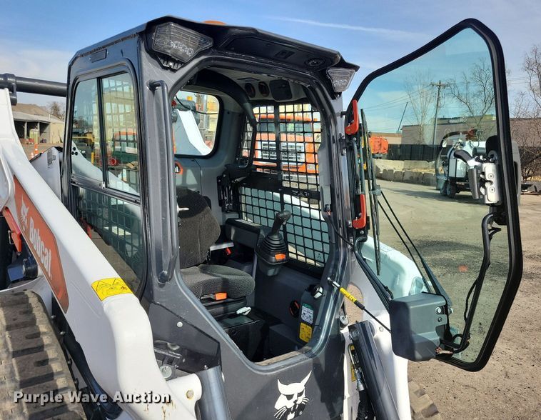 image for item DL7883 2021 Bobcat T76 skid steer loader