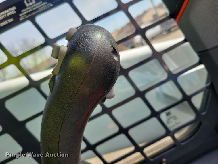 image for item DL7883 2021 Bobcat T76 skid steer loader