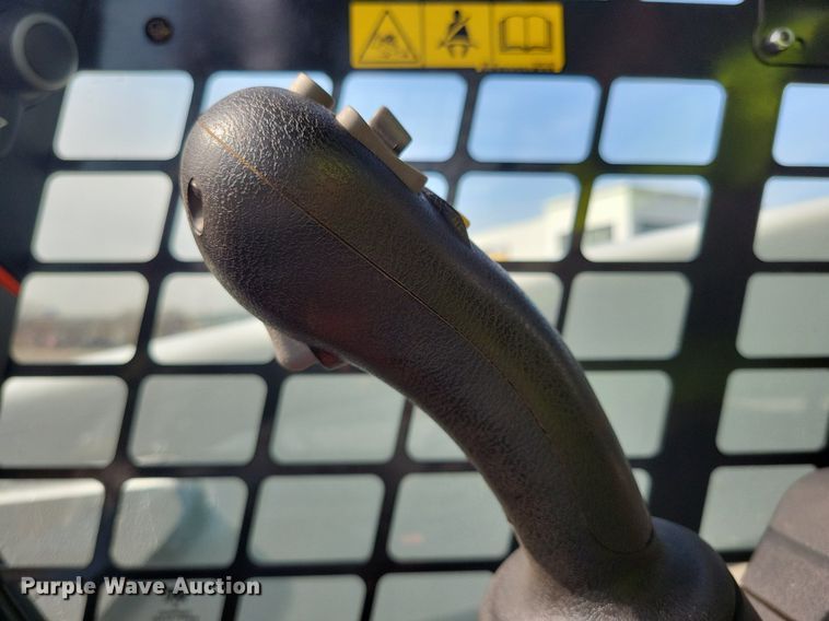 image for item DL7883 2021 Bobcat T76 skid steer loader