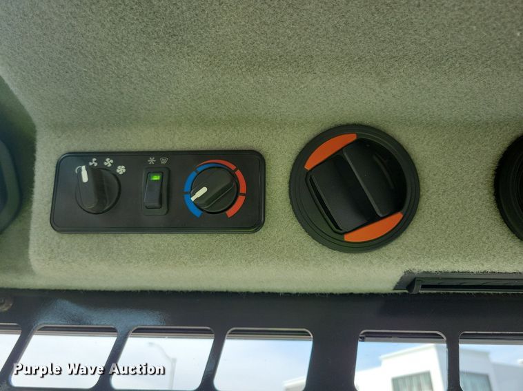 image for item DL7883 2021 Bobcat T76 skid steer loader