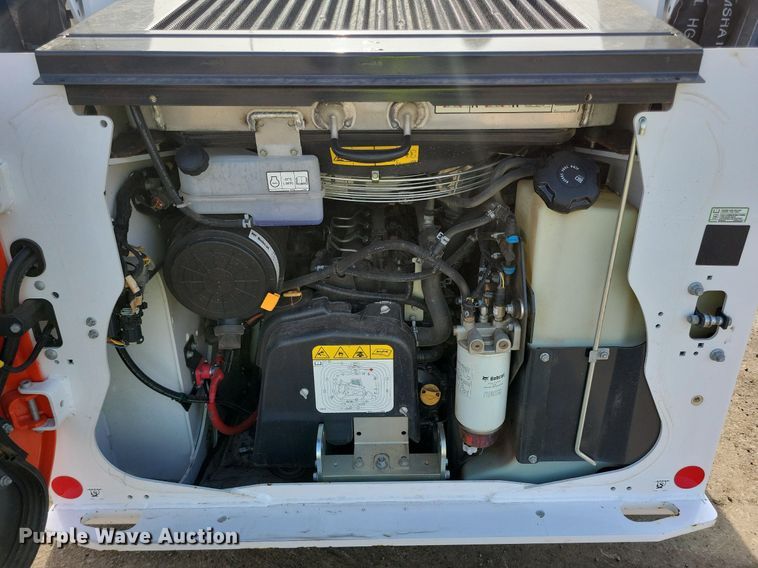 image for item DL7883 2021 Bobcat T76 skid steer loader