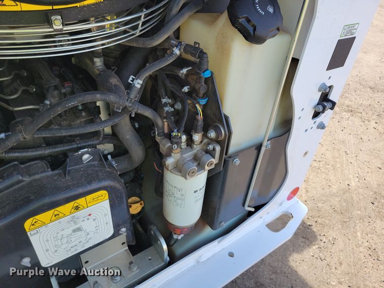 image for item DL7883 2021 Bobcat T76 skid steer loader