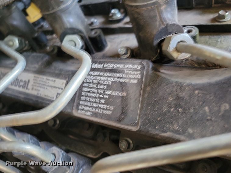 image for item DL7883 2021 Bobcat T76 skid steer loader