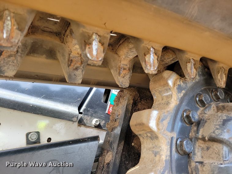 image for item DL7883 2021 Bobcat T76 skid steer loader