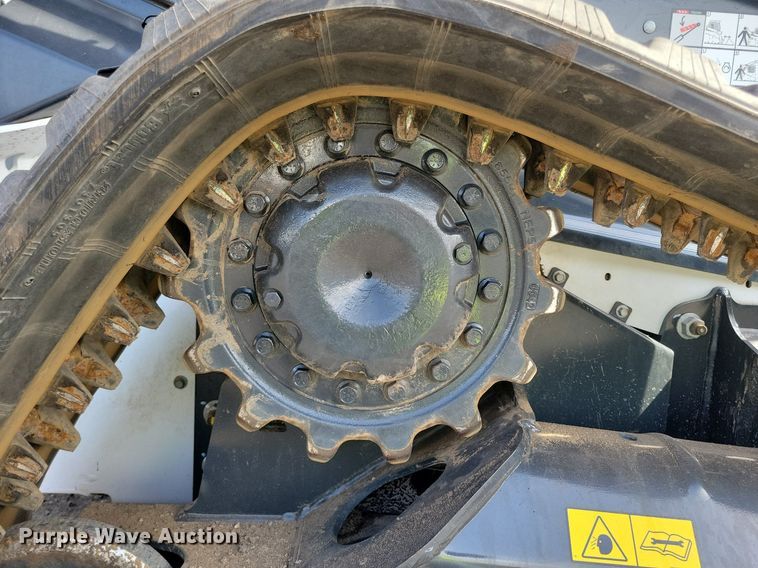 image for item DL7883 2021 Bobcat T76 skid steer loader