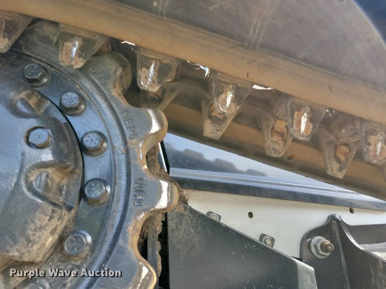 image for item DL7883 2021 Bobcat T76 skid steer loader