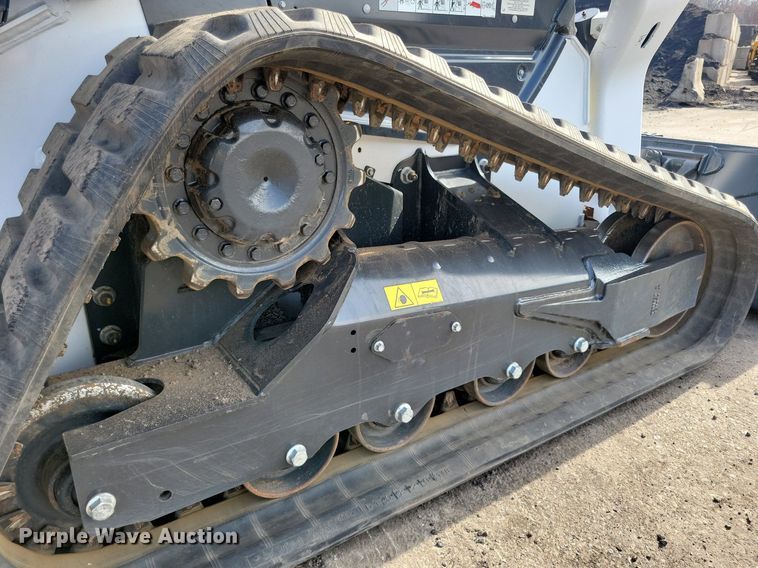 image for item DL7883 2021 Bobcat T76 skid steer loader