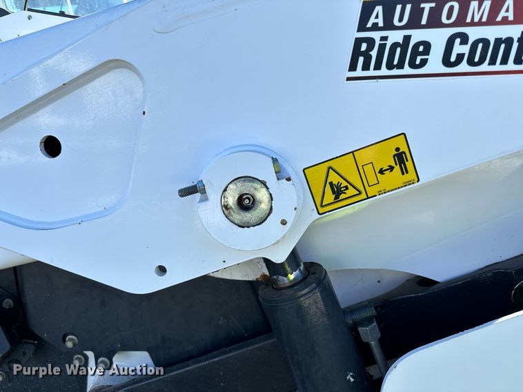 image for item DL7884 2021 Bobcat T76 tracked skid steer loader