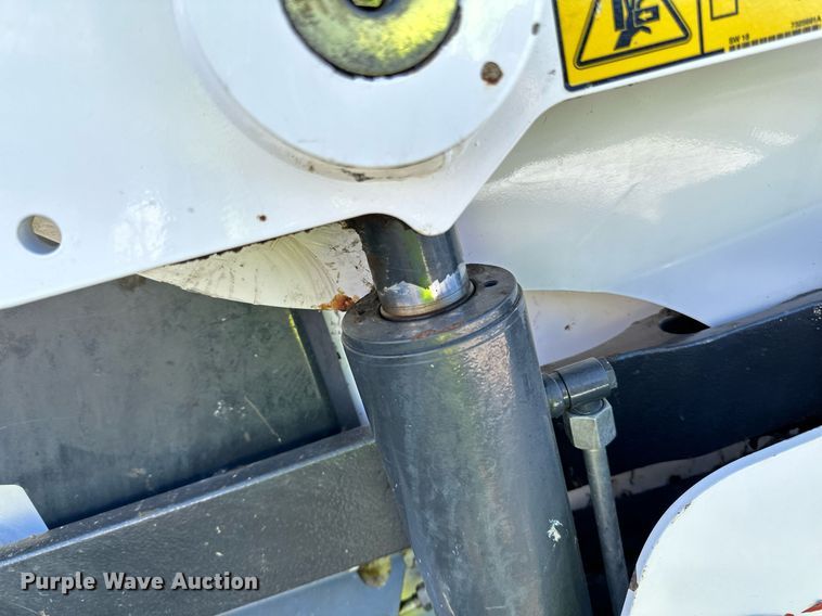 image for item DL7884 2021 Bobcat T76 tracked skid steer loader