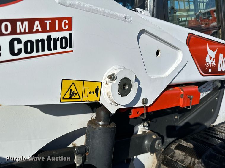 image for item DL7884 2021 Bobcat T76 tracked skid steer loader
