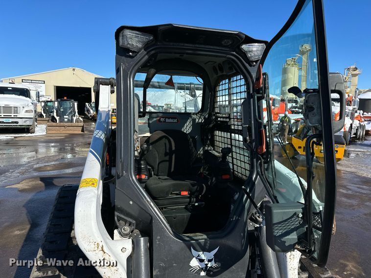 image for item DL7884 2021 Bobcat T76 tracked skid steer loader