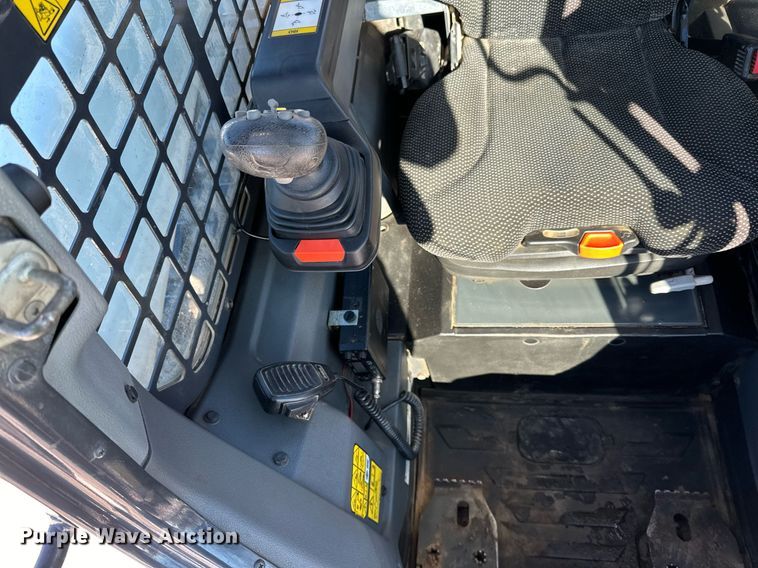 image for item DL7884 2021 Bobcat T76 tracked skid steer loader
