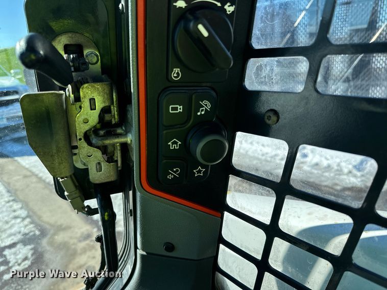 image for item DL7884 2021 Bobcat T76 tracked skid steer loader