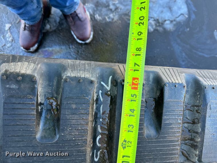 image for item DL7884 2021 Bobcat T76 tracked skid steer loader