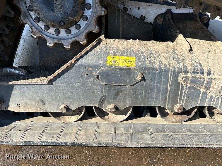 image for item DL7884 2021 Bobcat T76 tracked skid steer loader