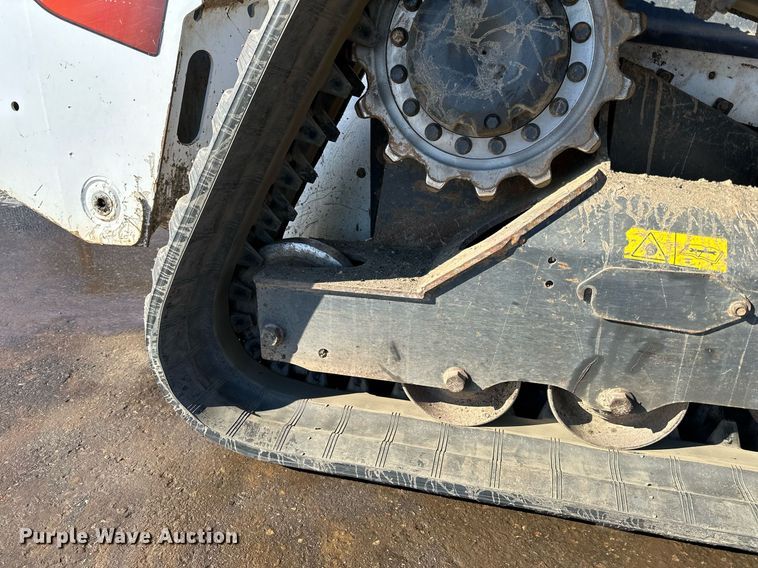 image for item DL7884 2021 Bobcat T76 tracked skid steer loader