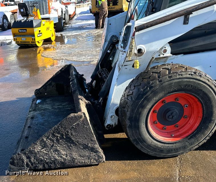 image for item DL7885 2019 Bobcat S770 skid steer loader