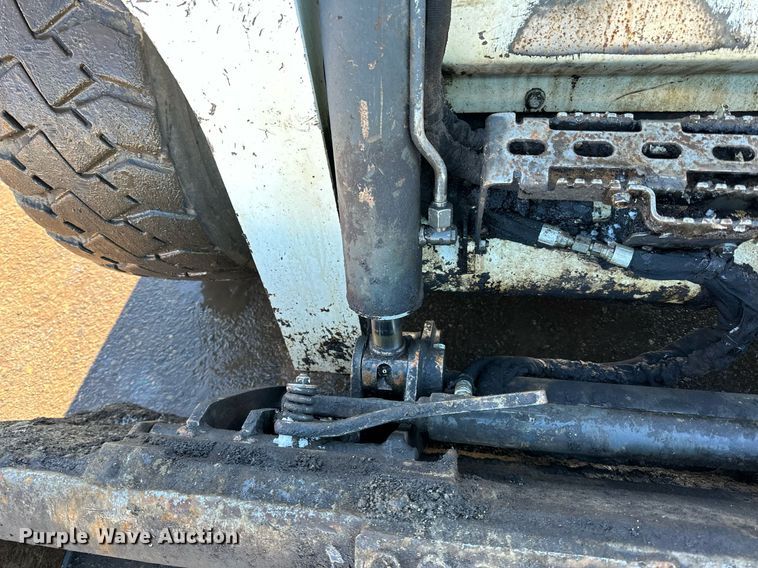 image for item DL7885 2019 Bobcat S770 skid steer loader