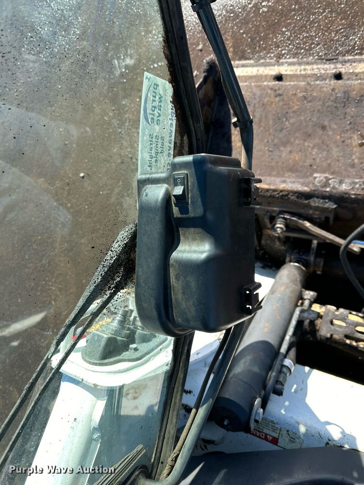 image for item DL7885 2019 Bobcat S770 skid steer loader