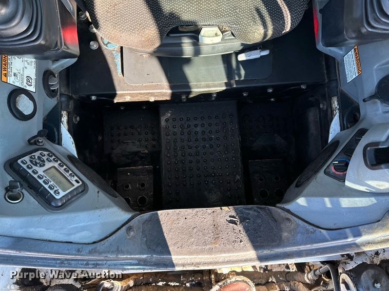 image for item DL7885 2019 Bobcat S770 skid steer loader