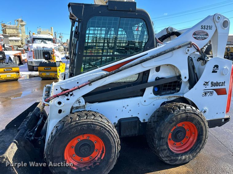 image for item DL7886 2021 Bobcat S770 skid steer loader