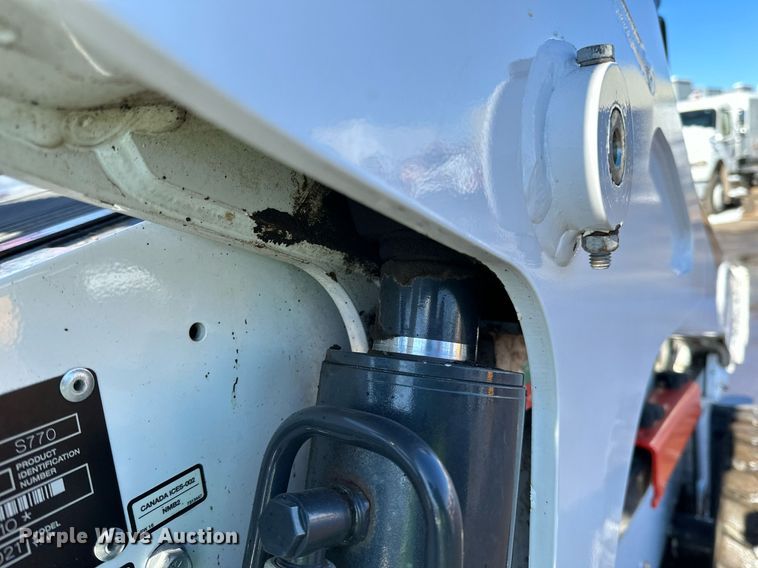 image for item DL7886 2021 Bobcat S770 skid steer loader