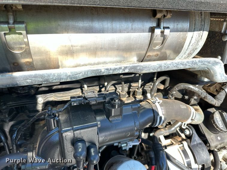 image for item DL7886 2021 Bobcat S770 skid steer loader