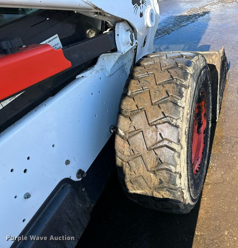 image for item DL7886 2021 Bobcat S770 skid steer loader