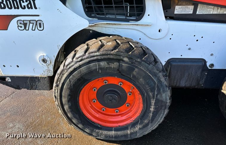 image for item DL7886 2021 Bobcat S770 skid steer loader