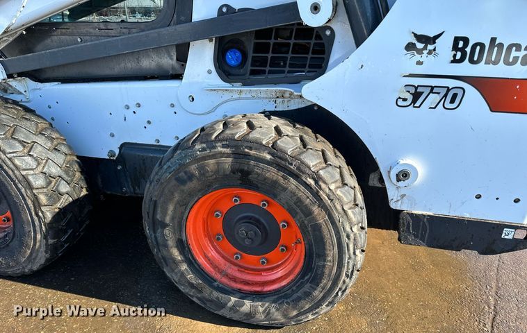 image for item DL7886 2021 Bobcat S770 skid steer loader