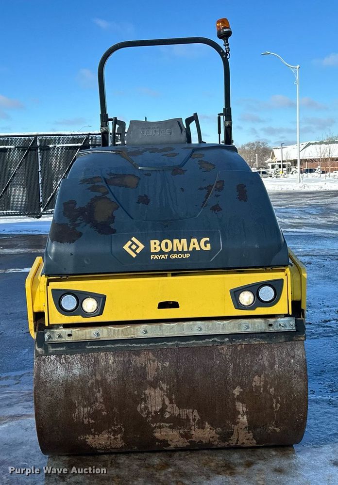 image for item DL7887 2021 Bomag BW138AD double drum vibratory roller