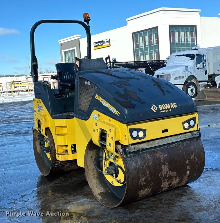 image for item DL7887 2021 Bomag BW138AD double drum vibratory roller