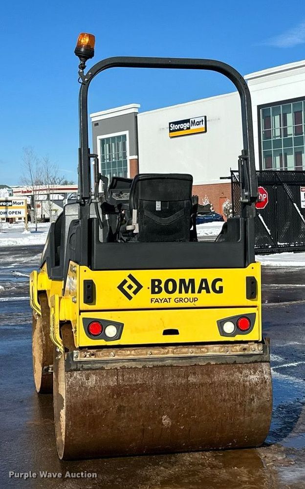 image for item DL7887 2021 Bomag BW138AD double drum vibratory roller