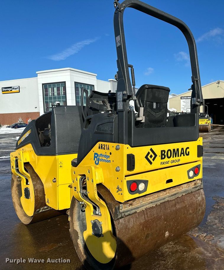 image for item DL7887 2021 Bomag BW138AD double drum vibratory roller
