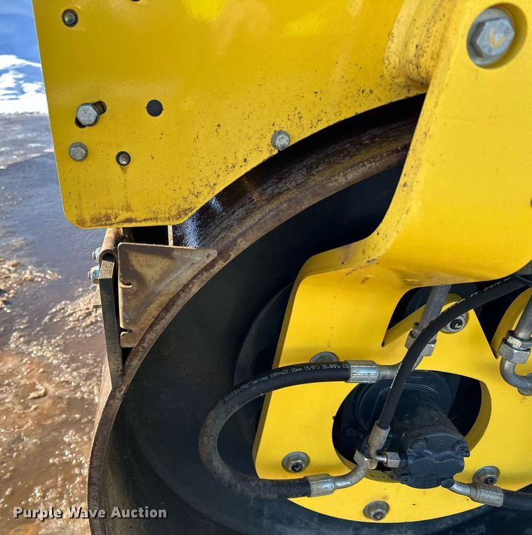 image for item DL7887 2021 Bomag BW138AD double drum vibratory roller