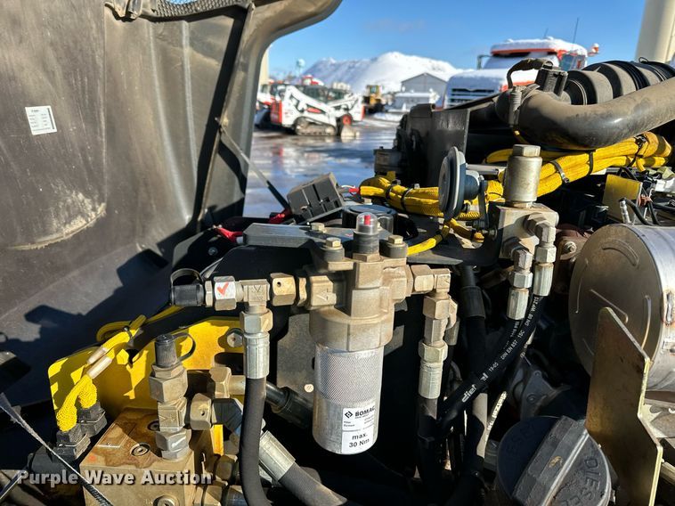 image for item DL7887 2021 Bomag BW138AD double drum vibratory roller